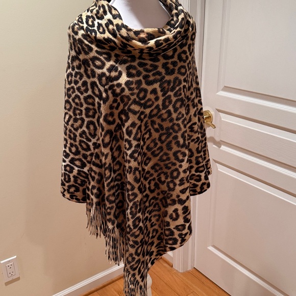 Chico's Animal Print Cowl Neck Poncho with Fringe Boho One Size - Picture 3 of 12